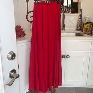 NWOT Sz M Space 46 Beautiful Cranberry Maxi Skirt